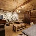 Chalet Lavancher - 400m2 Ferme 1803 Renovee Sauna Billard Chamonix